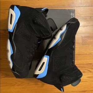 Jordan 6 UNC